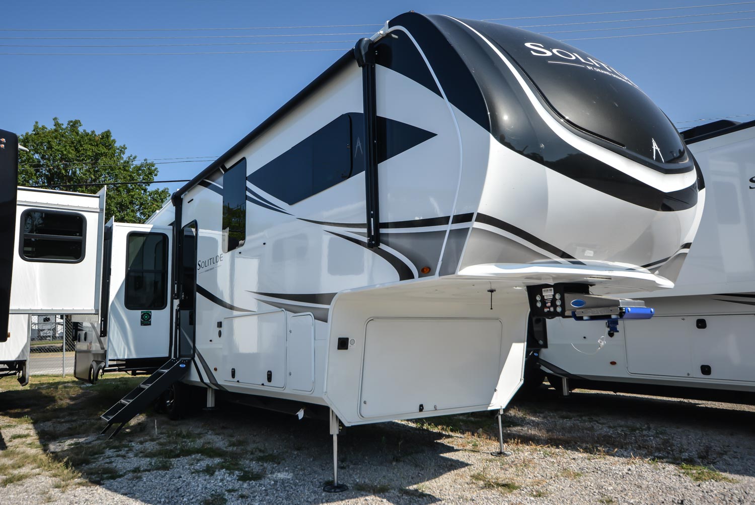NEW 2026 Grand Design Solitude 370DV - Camperland of Oklahoma