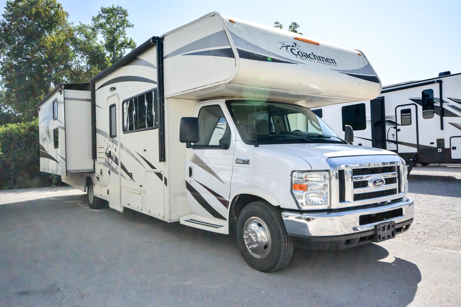 Used 2017 Coachmen Freelander 31QBH - Camperland of Oklahoma