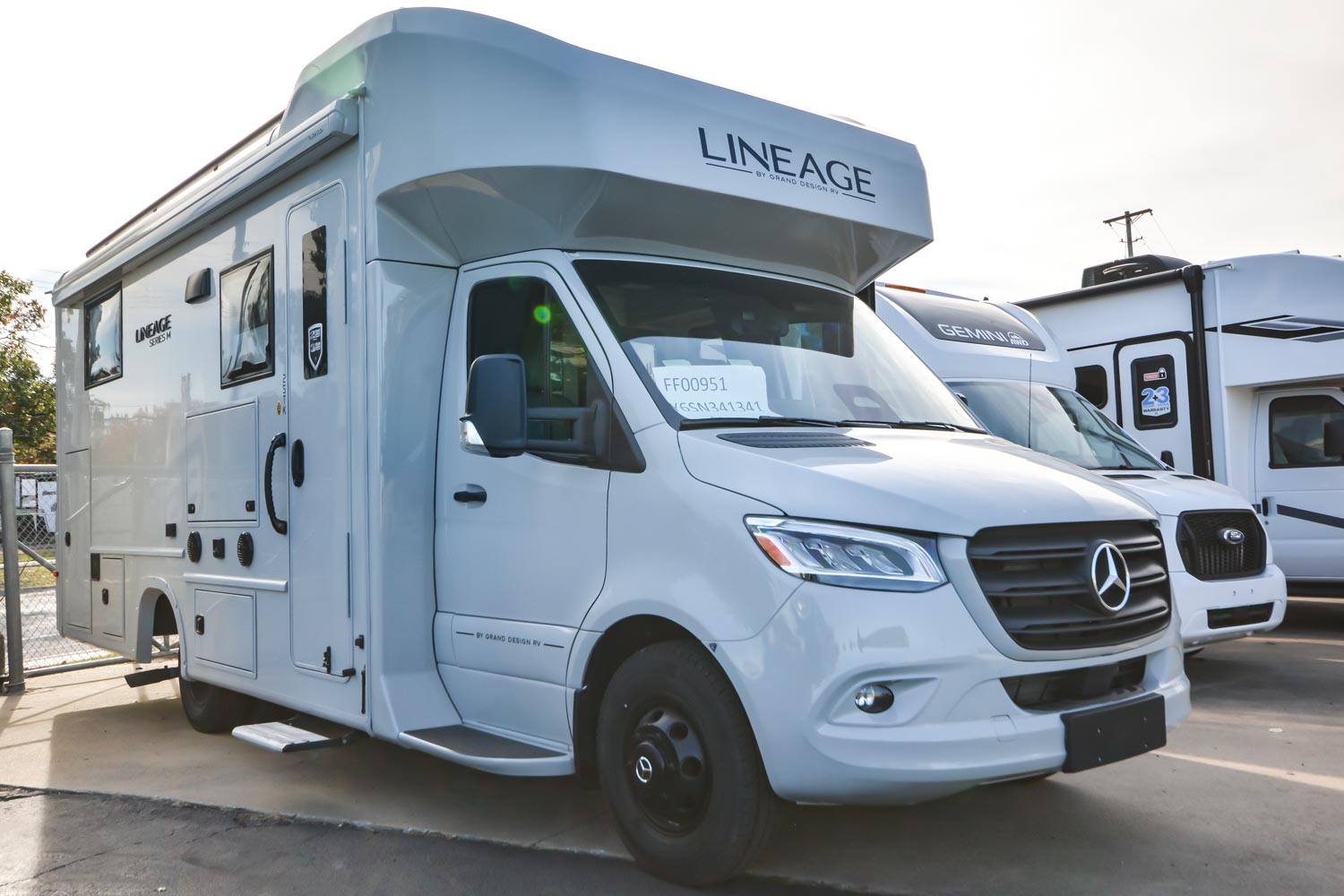 2026 GRAND DESIGN GRAND DESIGN LINEAGE 25 TK - Camperland of Oklahoma