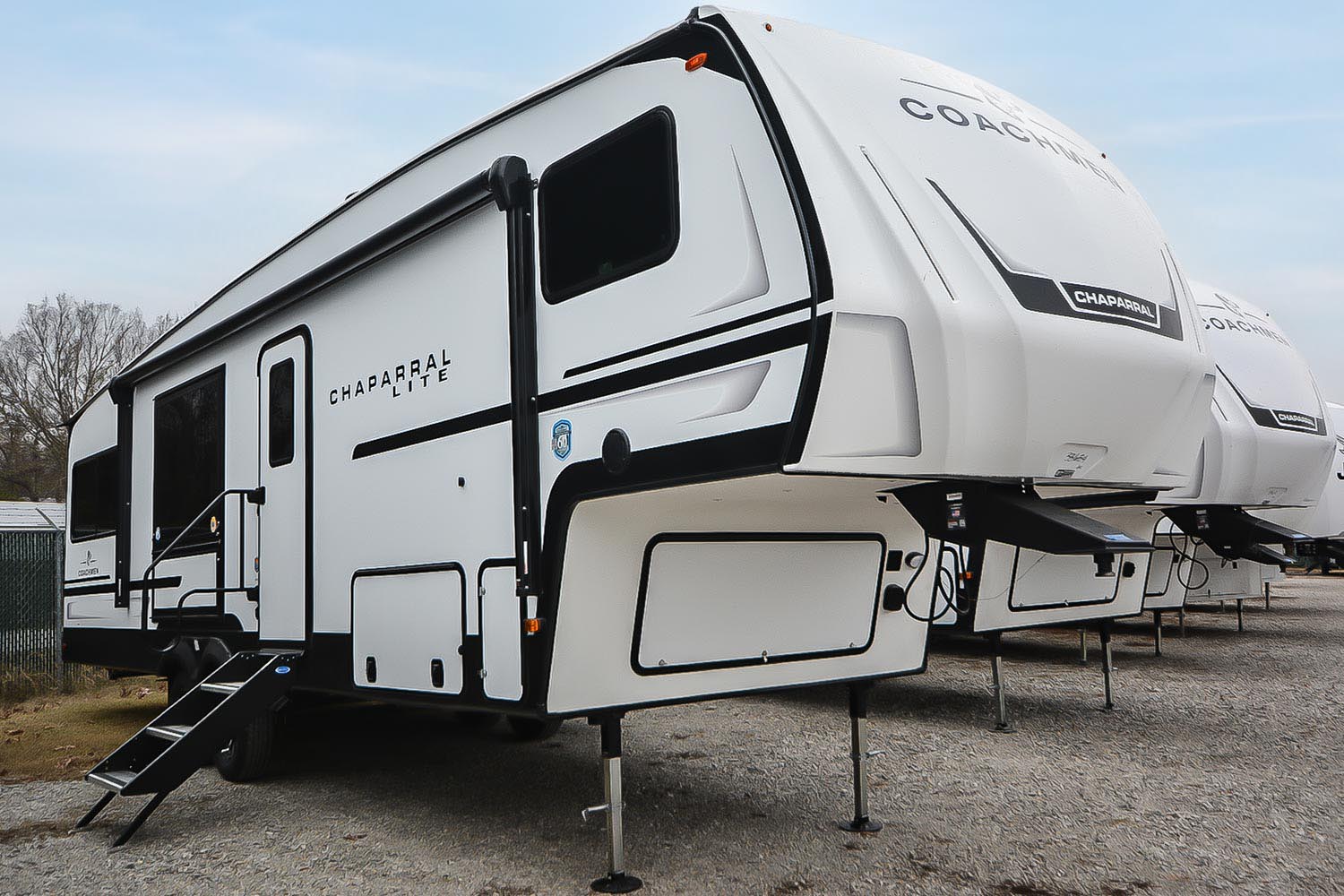NEW 2026 Coachmen Chaparral Lite 27BAR - Camperland of Oklahoma