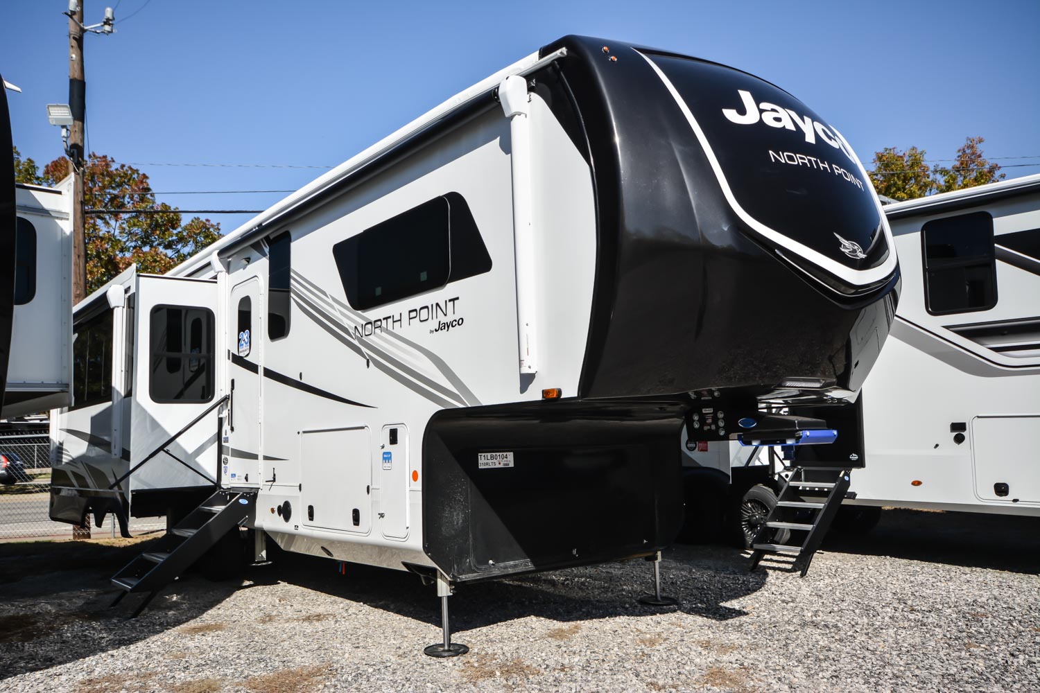 NEW 2026 Jayco North Point 310RLTS - Camperland of Oklahoma