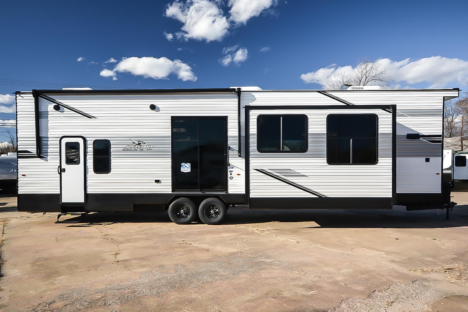 NEW 2026 Jayco Jay Flight Bungalow 404LOFT - Camperland of Oklahoma