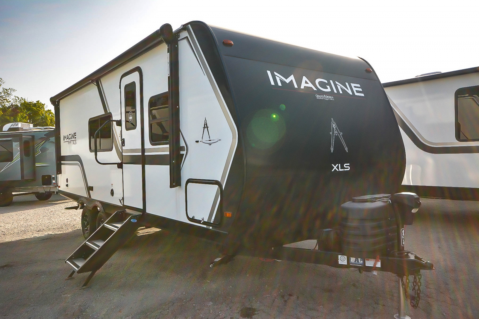 NEW 2027 Grand Design Imagine XLS 22MLE - Camperland of Oklahoma