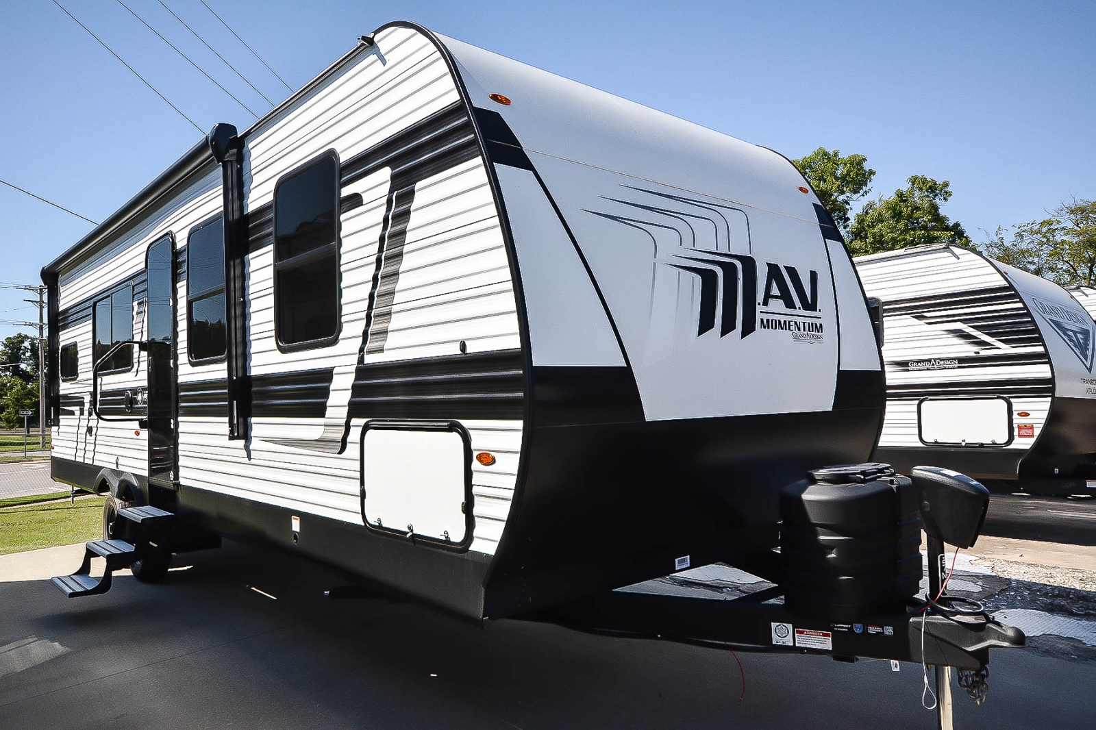 NEW 2027 Grand Design Momentum MAV 27MAV - Camperland of Oklahoma