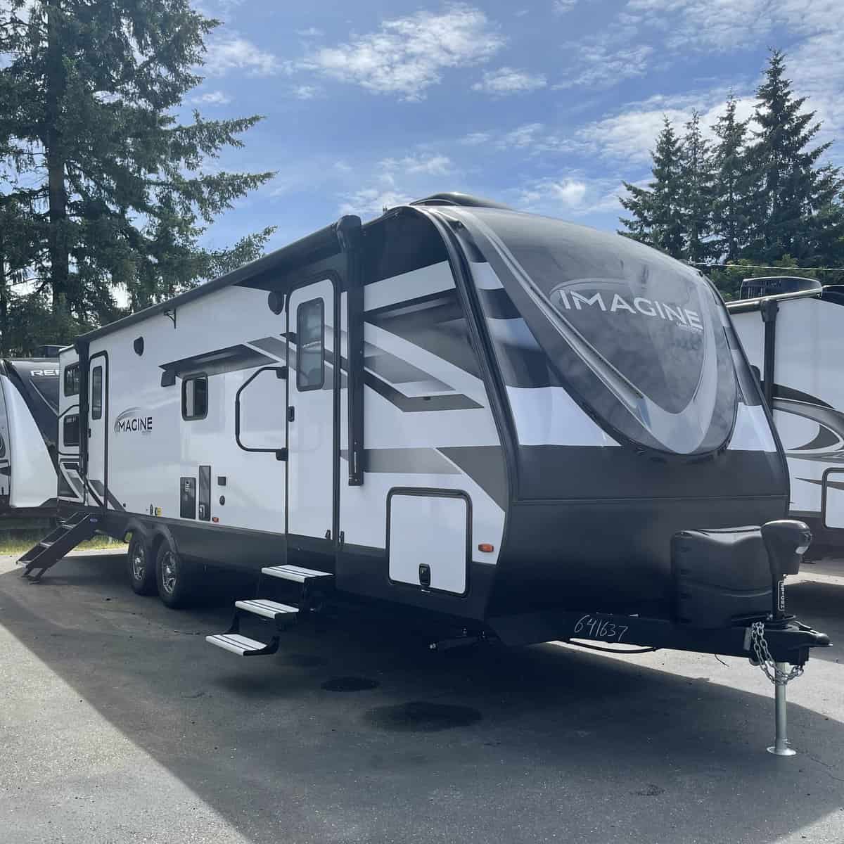 NEW 2022 Grand Design Imagine 2910BH