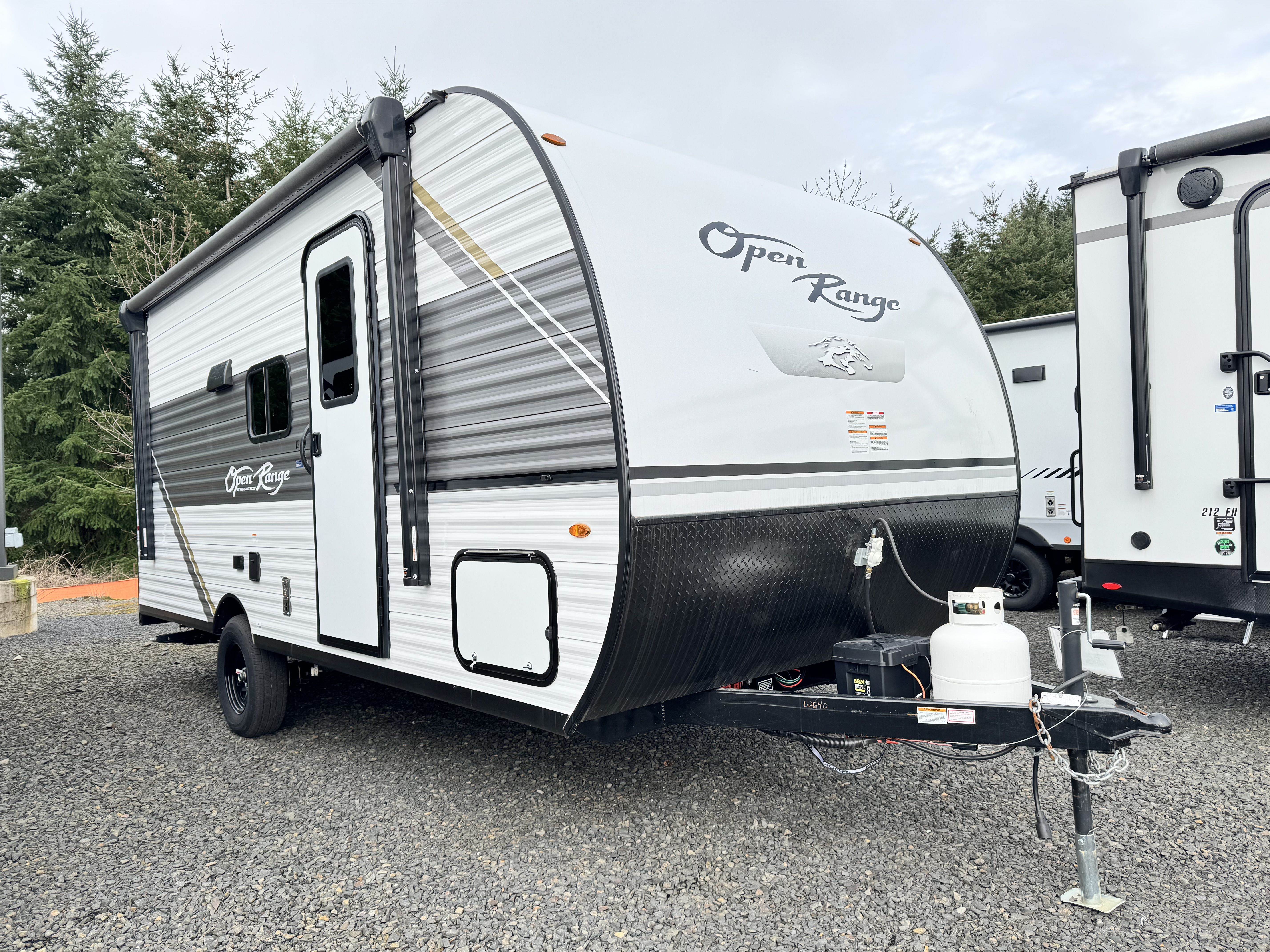 NEW 2025 HIGHLAND RIDGE OPEN RANGE 19BH