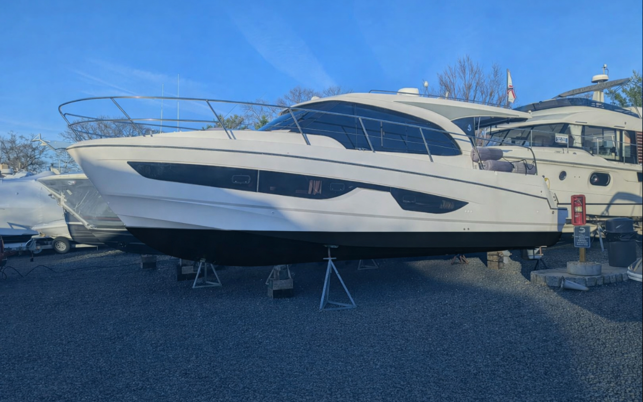 2024 Beneteau Antares 11 - Clarks Landing