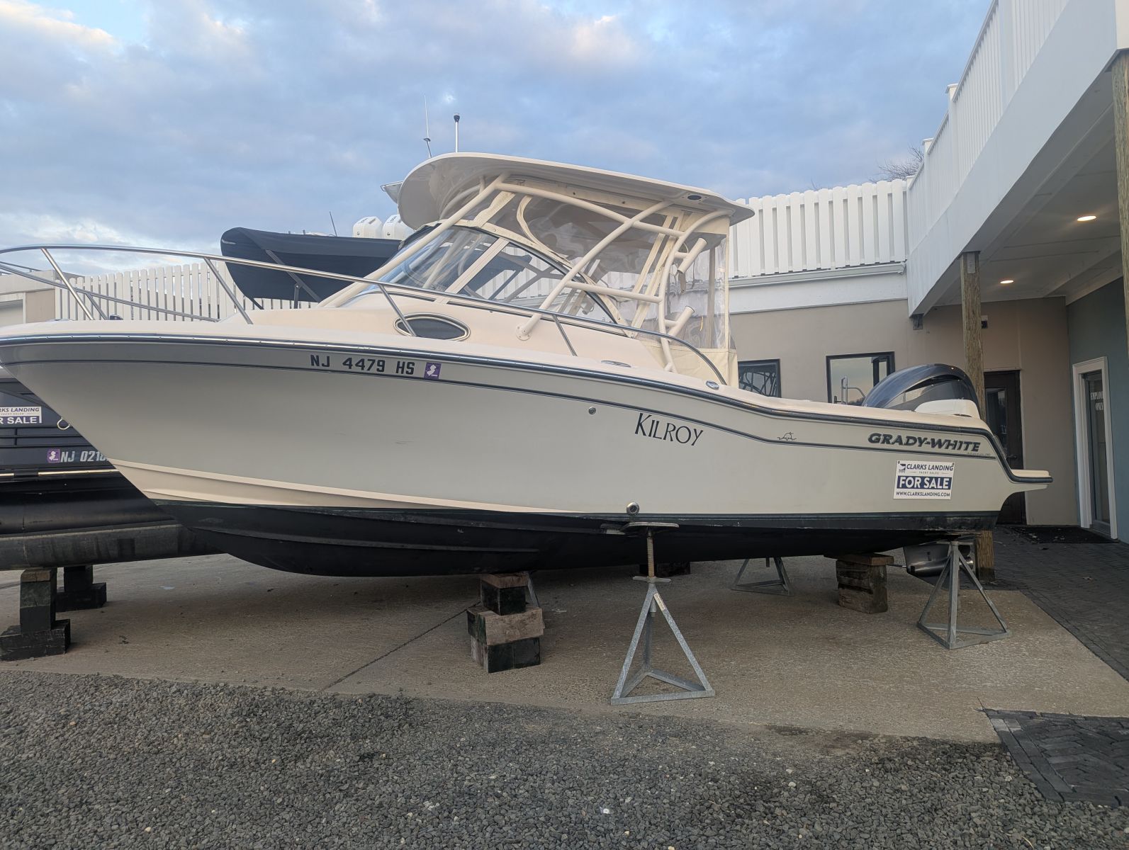 2023 Grady White Adventure 218 - Clarks Landing
