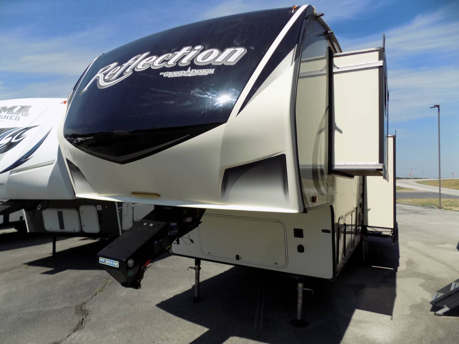 Image of 2018 Grand Design Reflection 303RLS Fifth Wheel