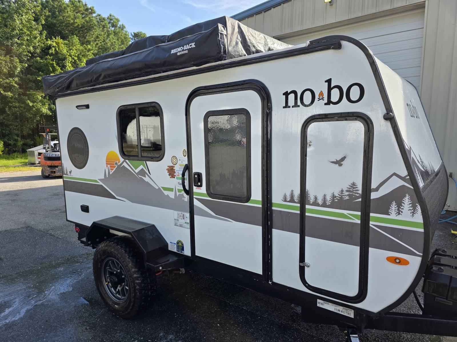 USED 2024 Forest River No Boundaries 10.7 BEAST MODE - Coastal RV