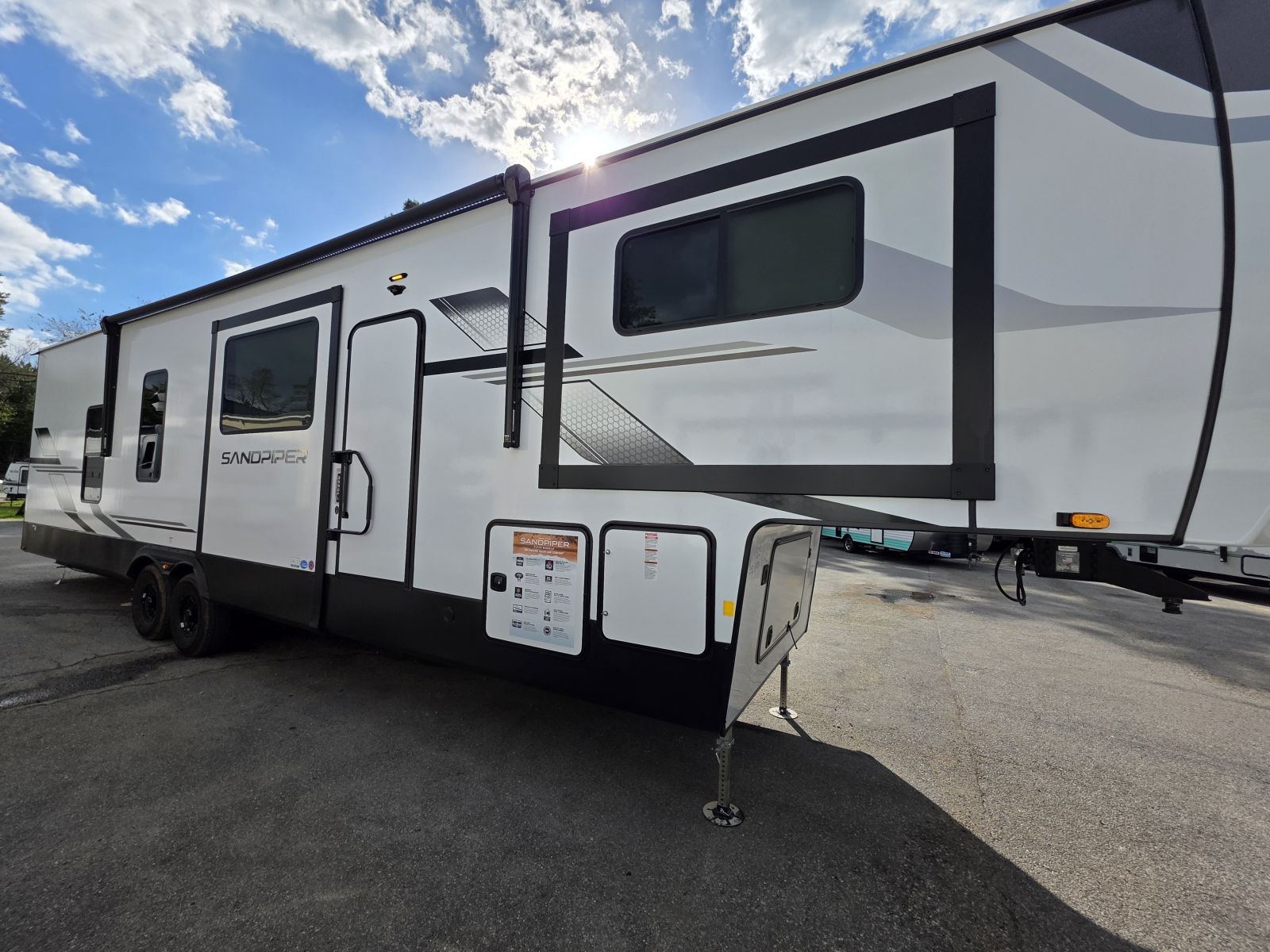 NEW 2026 Forest River Sandpiper 3990FL - Coastal RV