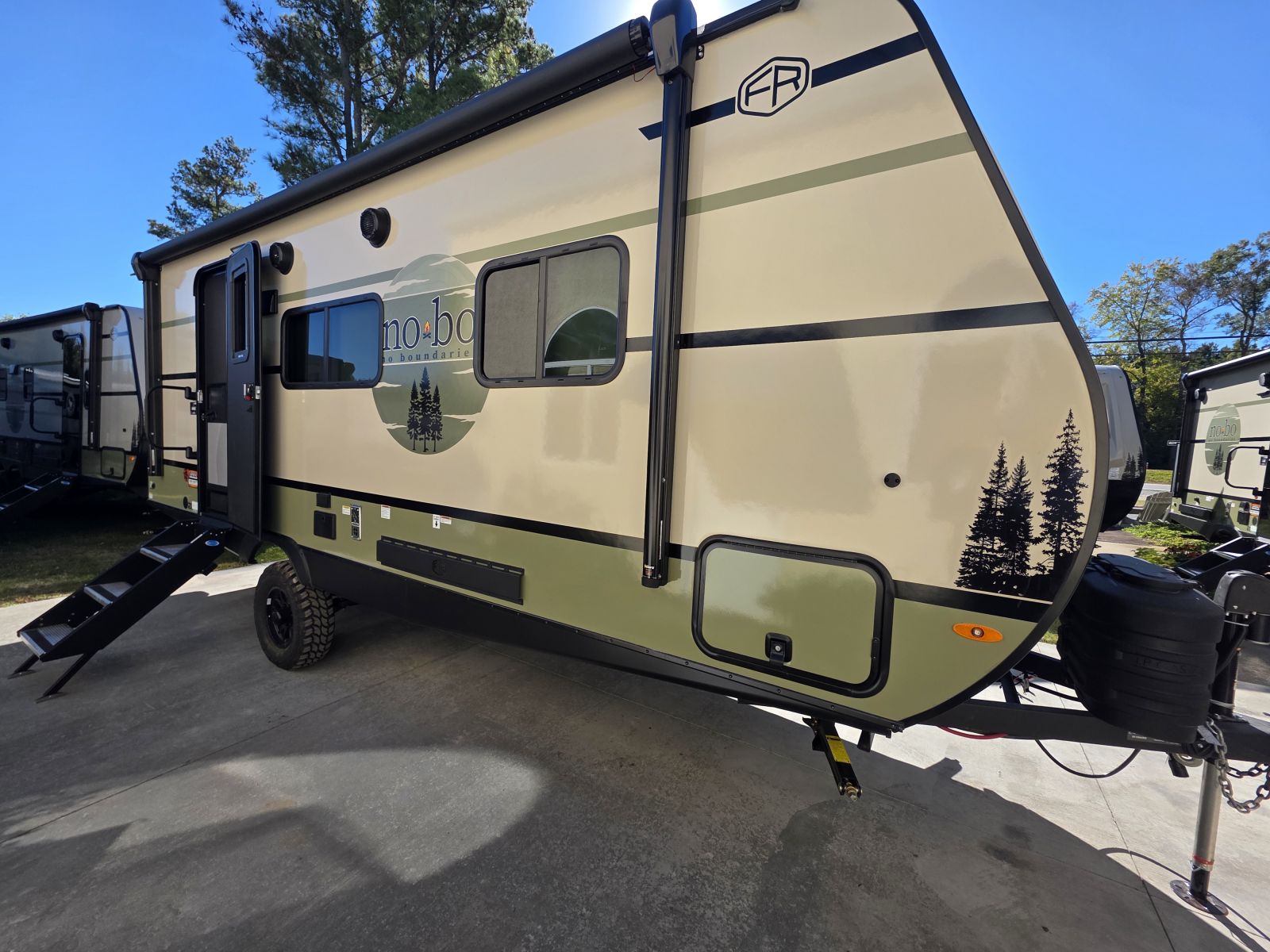 NEW 2026 Forest River No Boundaries 19.4 BEAST MODE - Coastal RV