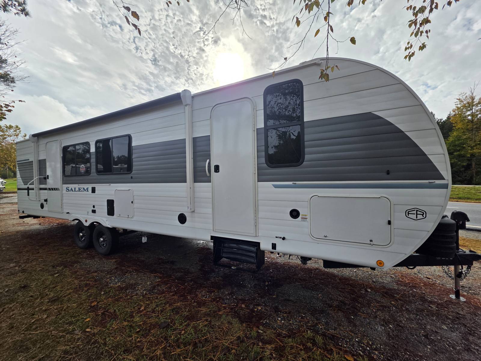 NEW 2026 Forest River Salem 300ICE - Coastal RV