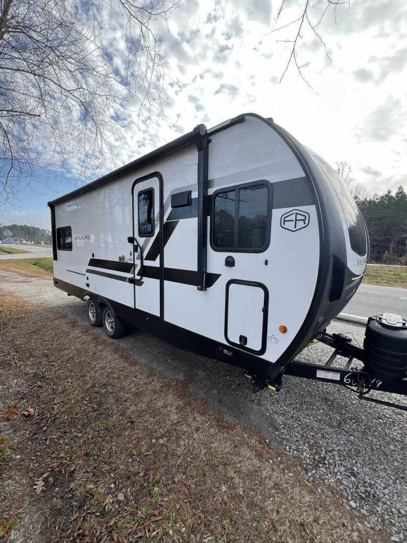 NEW 2025 FOREST RIVER Solaire 2300FKBS - Coastal RV