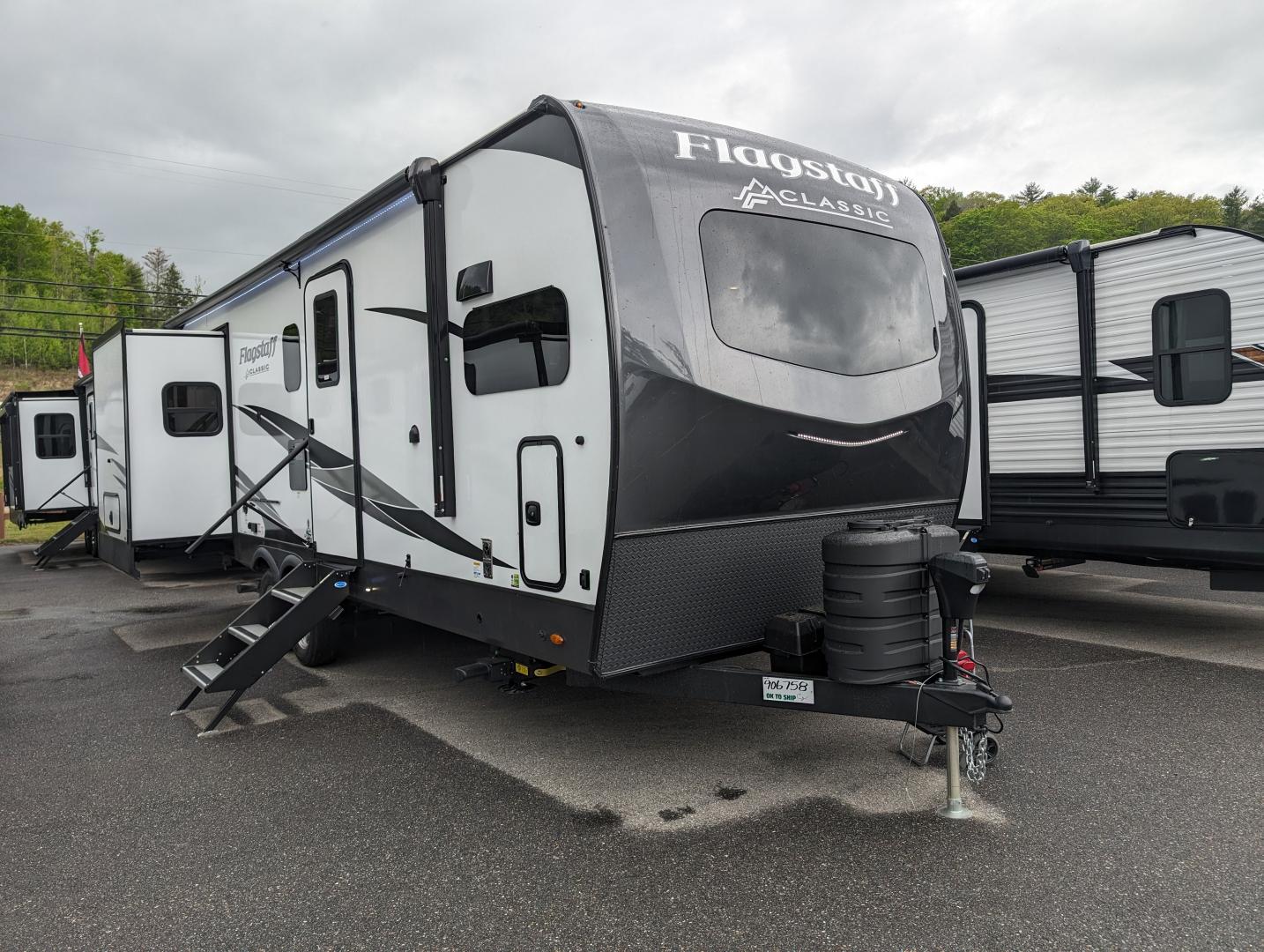 NEW 2024 FOREST RIVER FLAGSTAFF 826BHS CLASSIC - Cold Springs RV