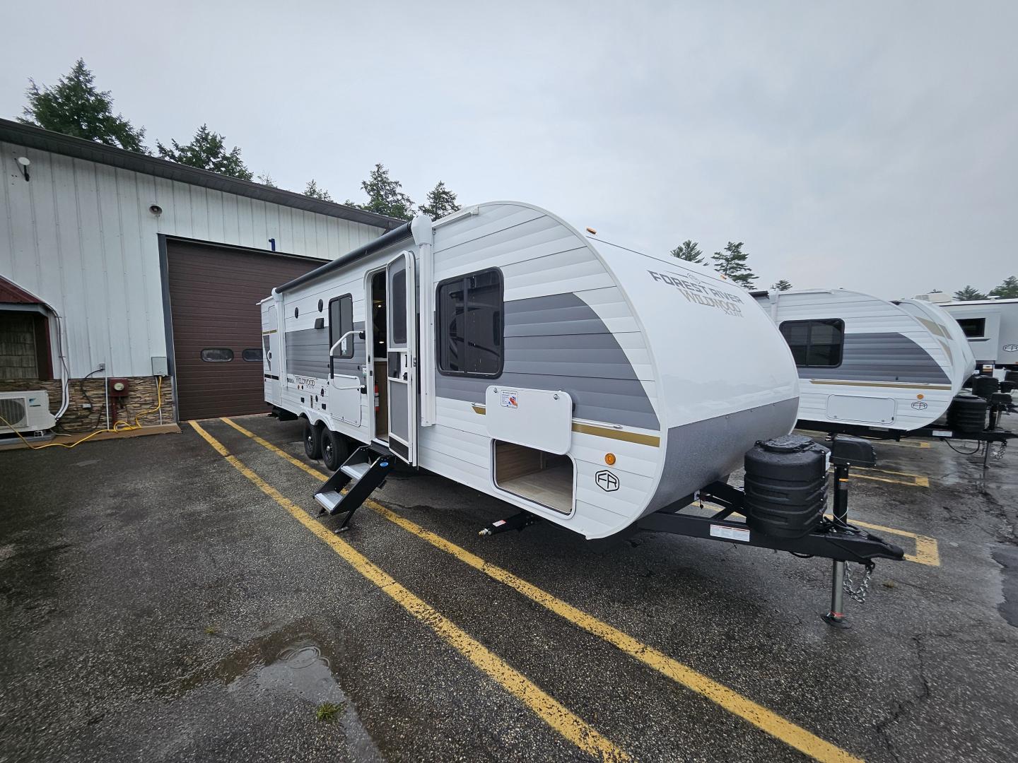 NEW 2025 FOREST RIVER WILDWOOD 263BHXL - Cold Springs RV