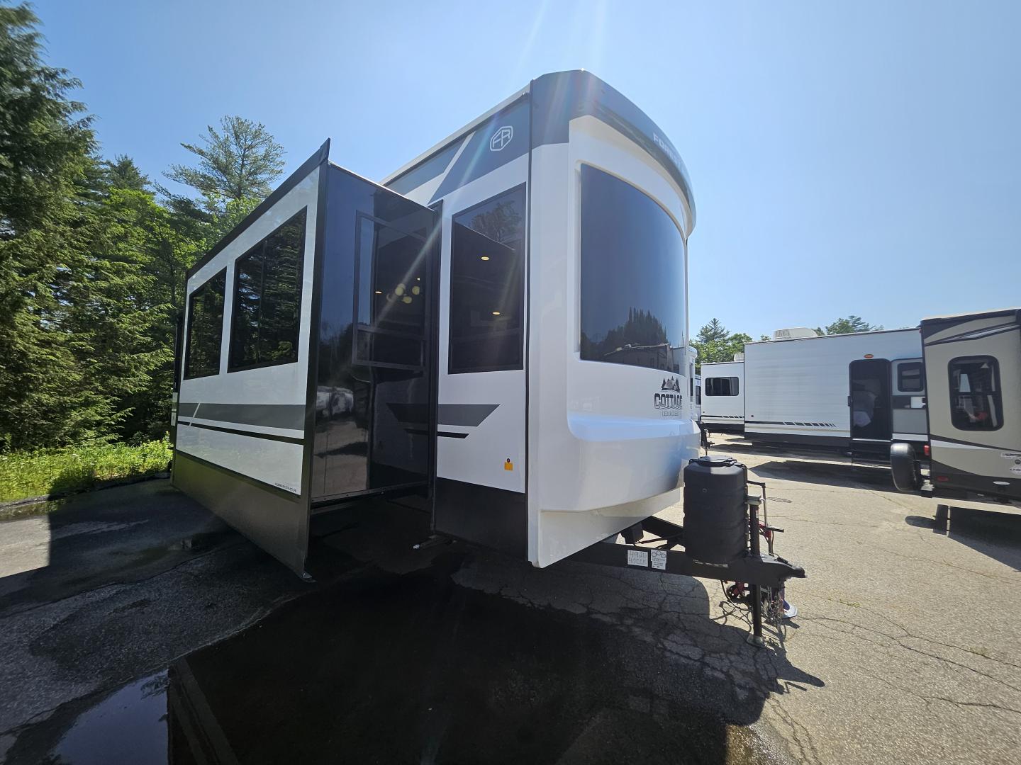 NEW 2026 FOREST RIVER CEDAR CREEK 40CCK - Cold Springs RV