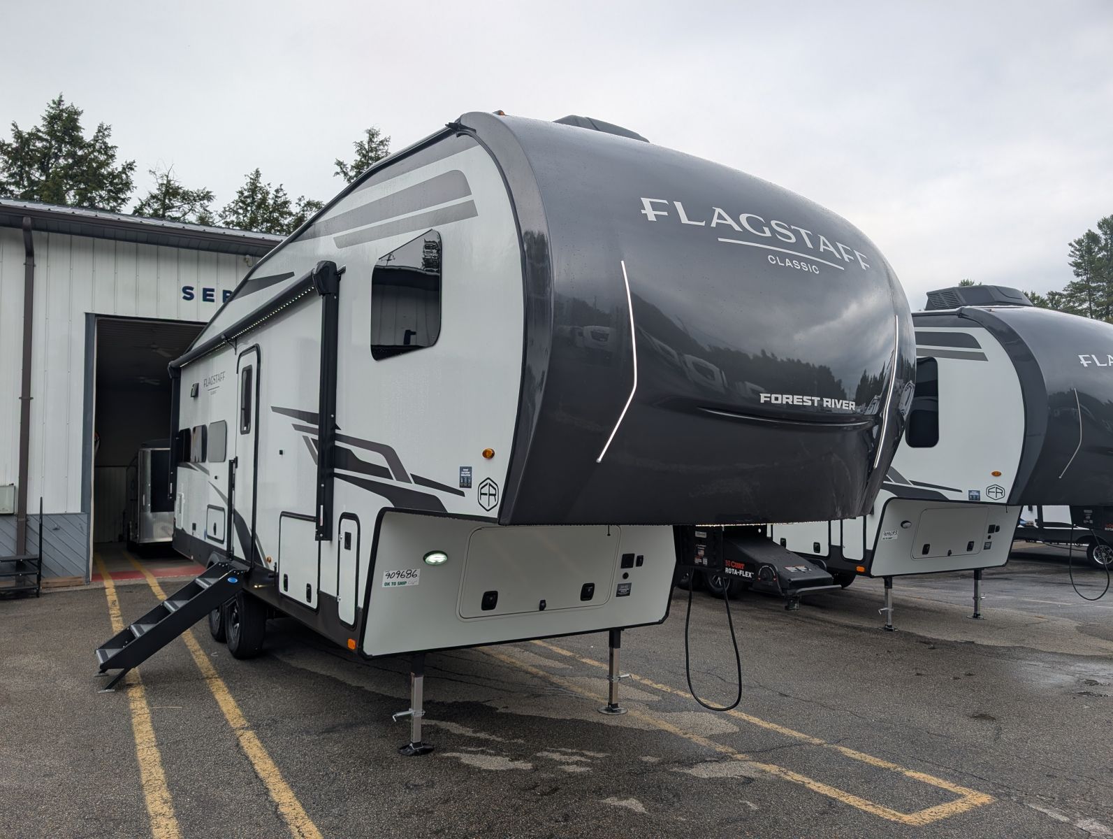 NEW 2026 FOREST RIVER FLAGSTAFF 301RKS - Cold Springs RV