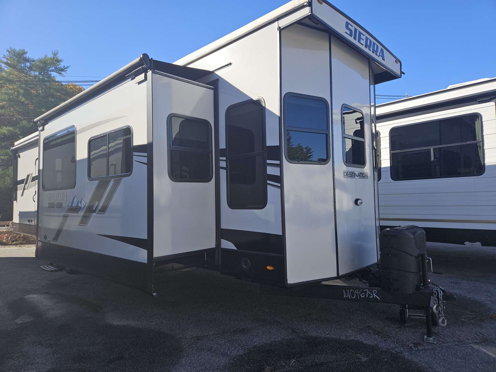 PRE-OWNED 2023 FOREST RIVER SIERRA 401FLX - Cold Springs RV