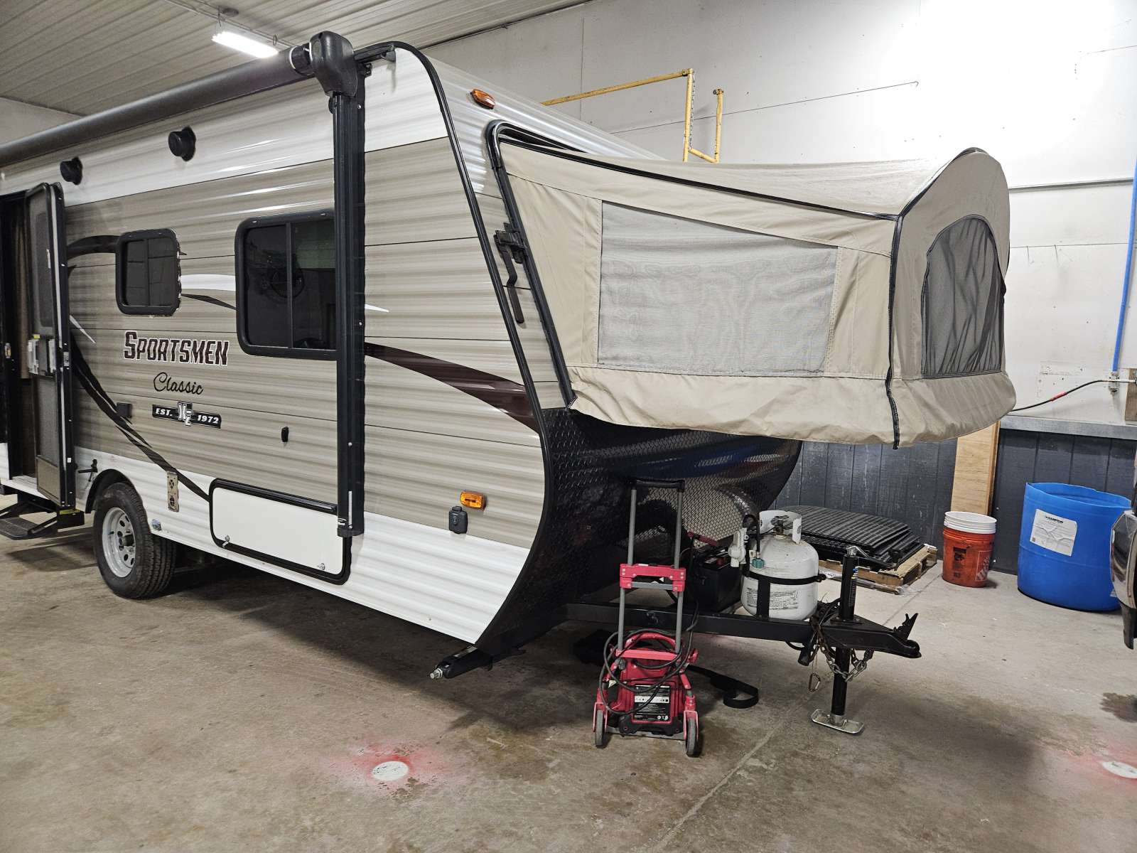 USED 2008 CROSSROADS ZINGER 260BH | Cold Springs RV | Weare, NH