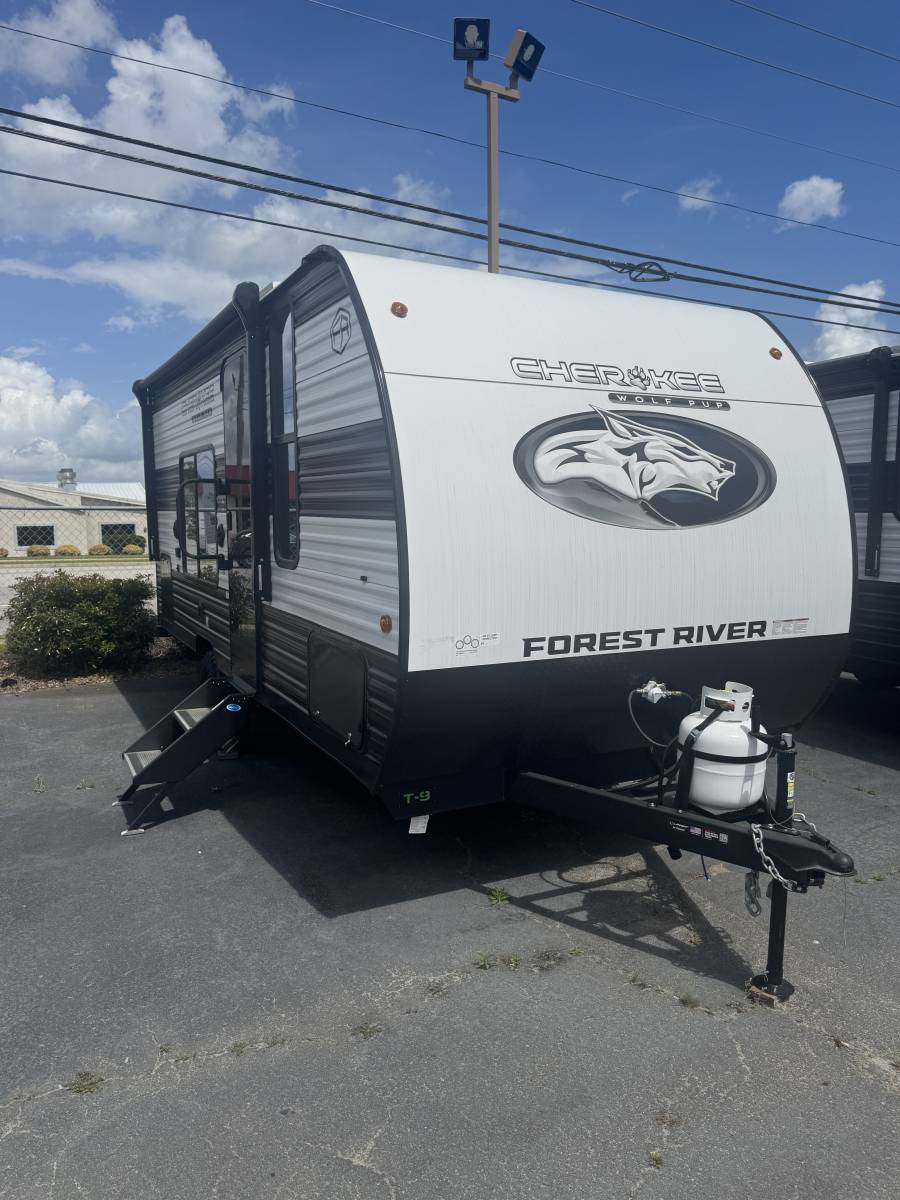 NEW 2026 Forest River Cherokee Wolf Pup 16FQ - CSRA Camperland