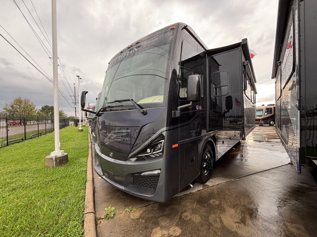 2026 Tiffin Motor Homes Phaeton 37BH Class A Diesel