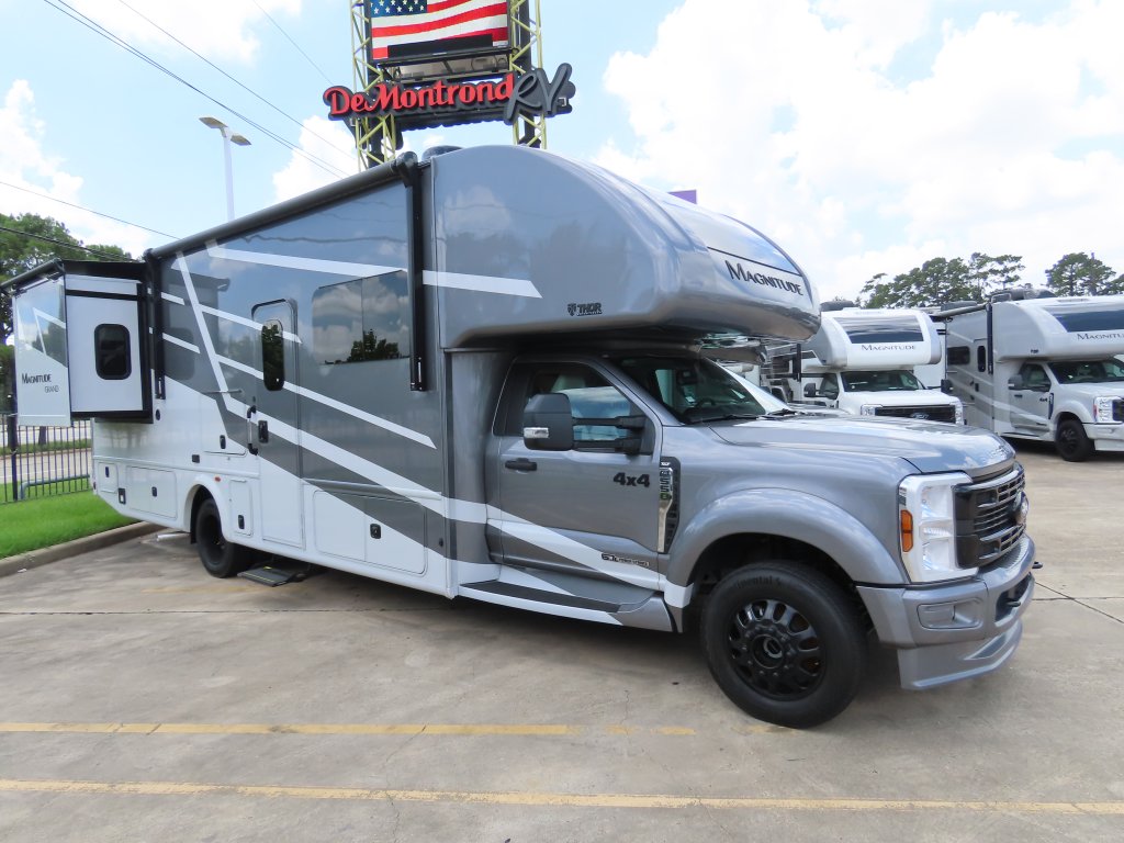 2026 Thor Motor Coach MAGNITUDE GRAND X32 Class C Diesel