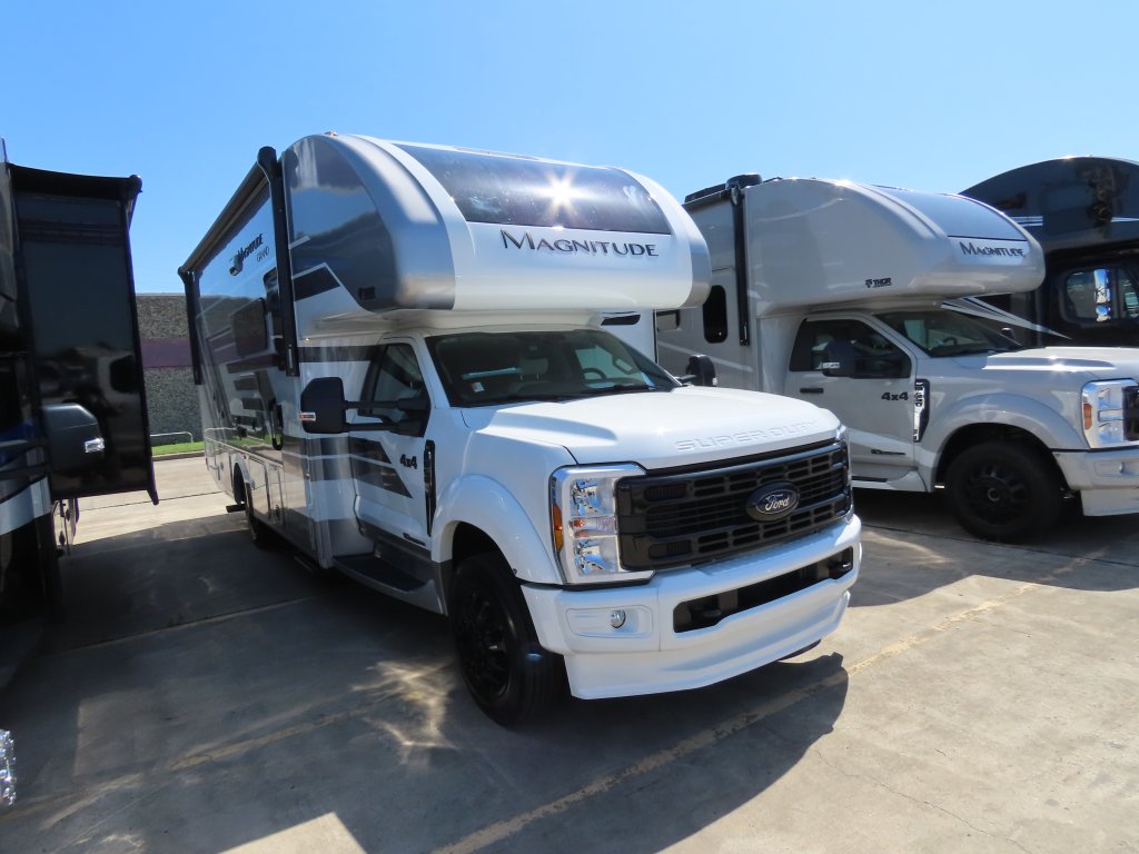2026 Thor Motor Coach MAGNITUDE GRAND S29 Class C Diesel - DeMontrond RV