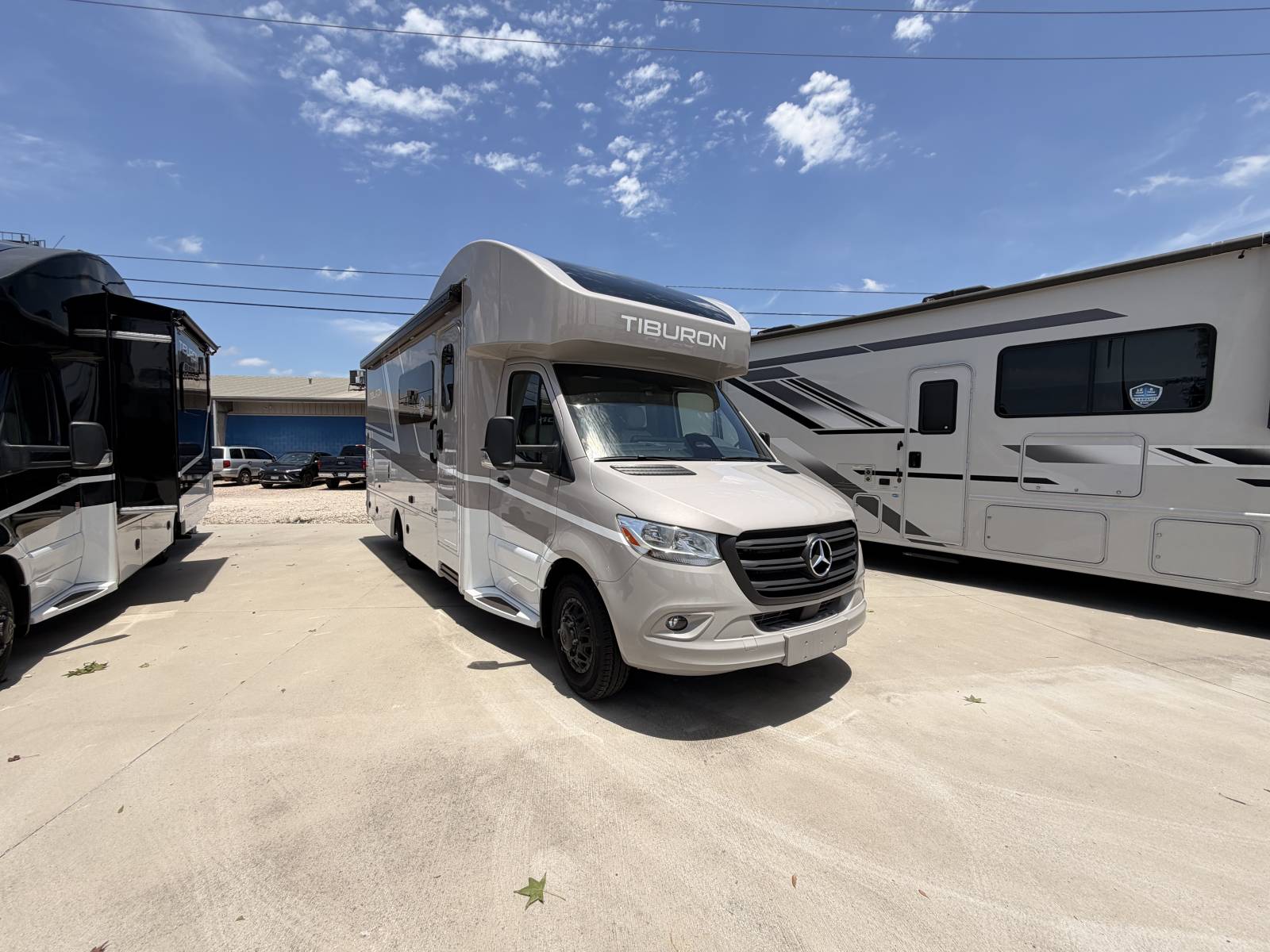 2026 Thor Motor Coach TIBURON 24FB Class C Diesel - DeMontrond RV