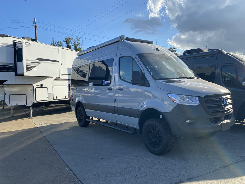2026 Thor Motor Coach TRANQUILITY 19M Class B Diesel