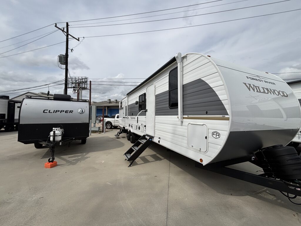 2026 Forest River Wildwood 32BHDS Travel Trailer