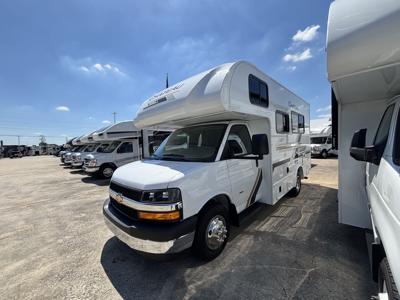 2027 Thor Motor Coach Chateau 19X Class C Motorhome