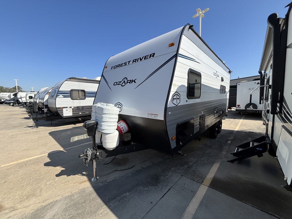 2025 Forest River OZARK 1900THK Toy Hauler (Travel Trailer)