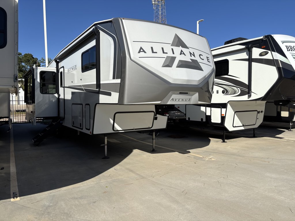 2024 ALLIANCE RV AVENUE 32RLS Fifth Wheel