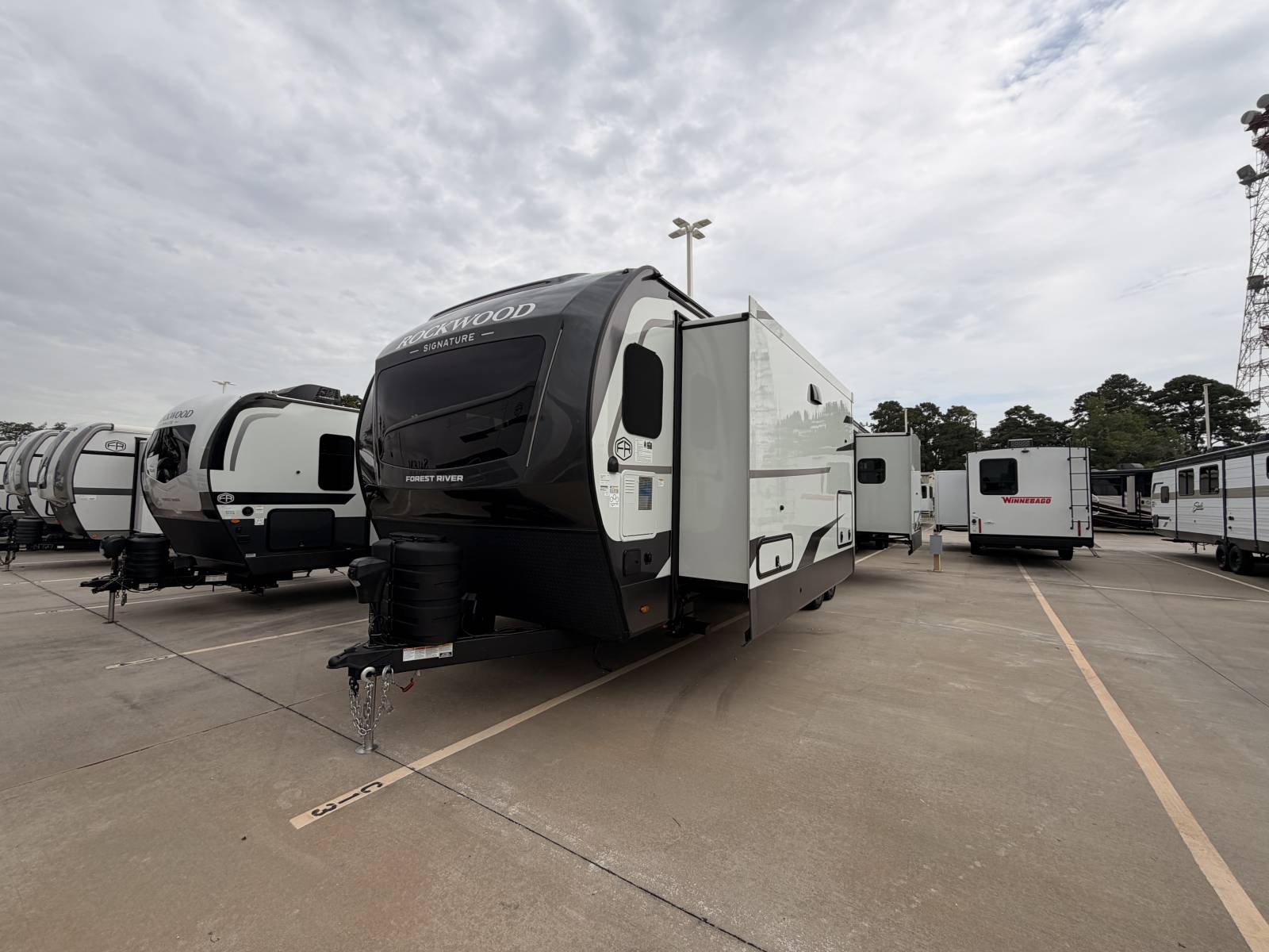 2027 Forest River ROCKWOOD SIGNATURE 8391FK