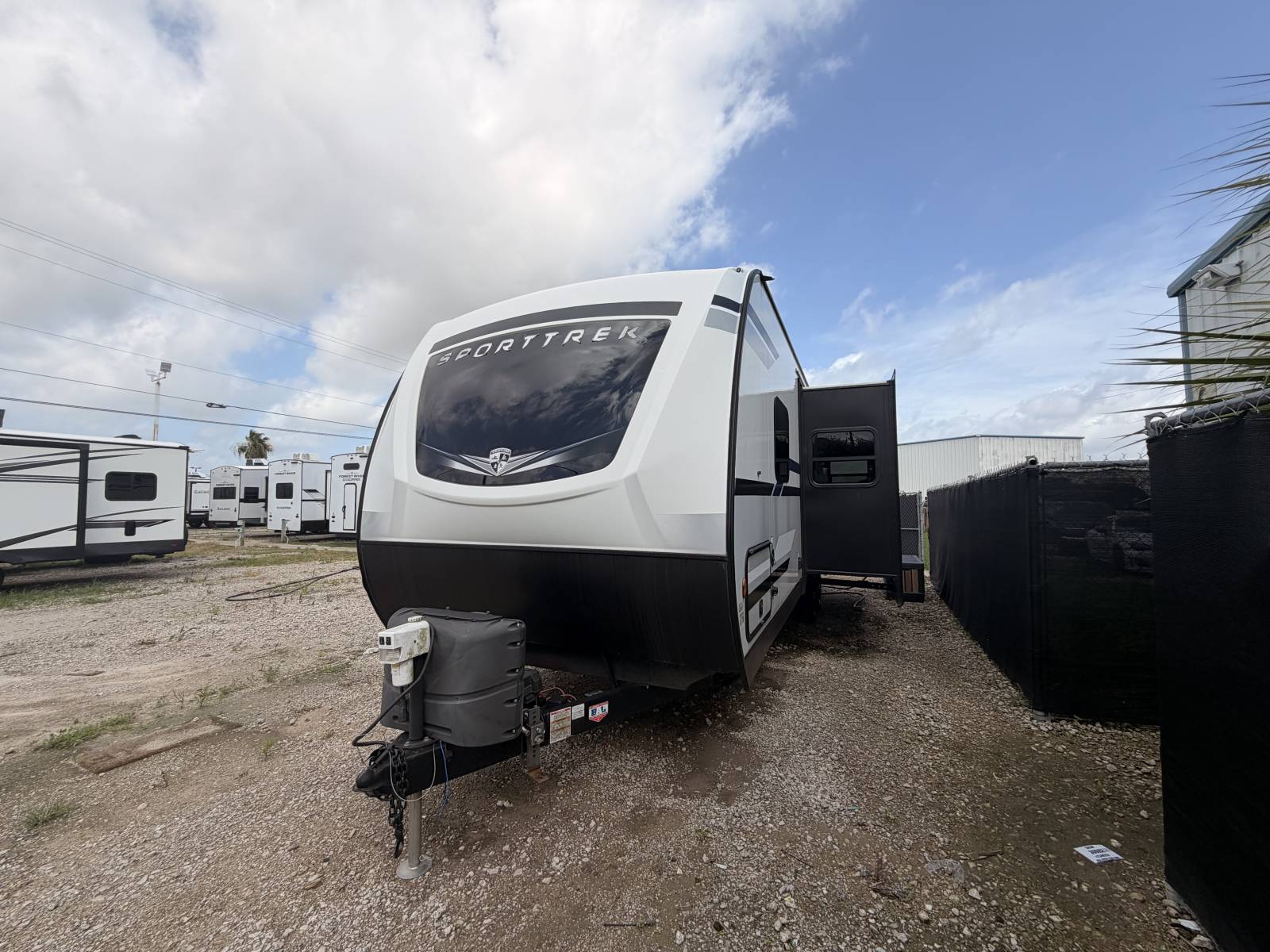 2021 Venture Rv SPORTTREK 271VMB - DeMontrond RV