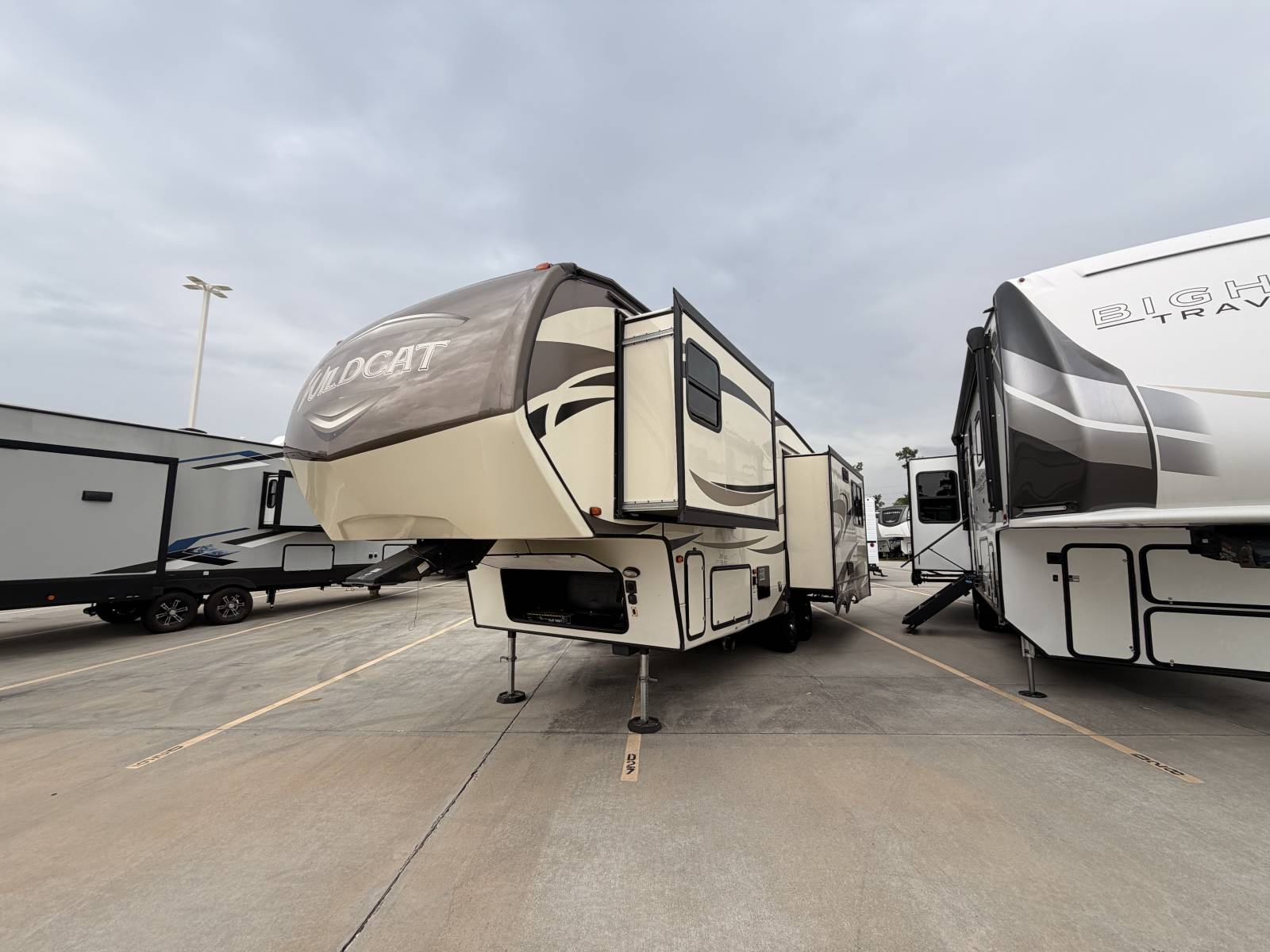 2018 Forest River WILDCAT 30GT