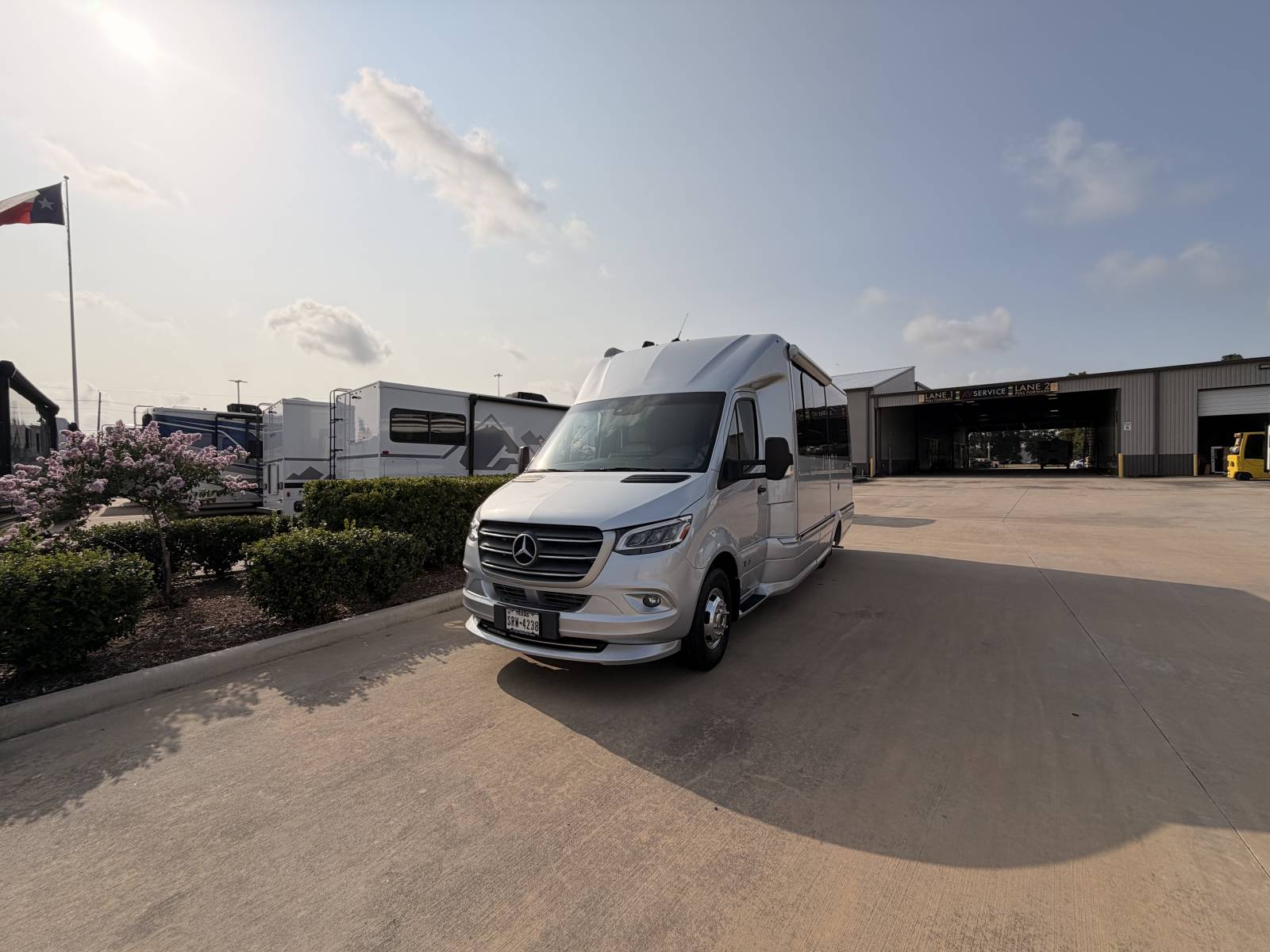 2021 Airstream Atlas Murphy Suite Tommy Bahama