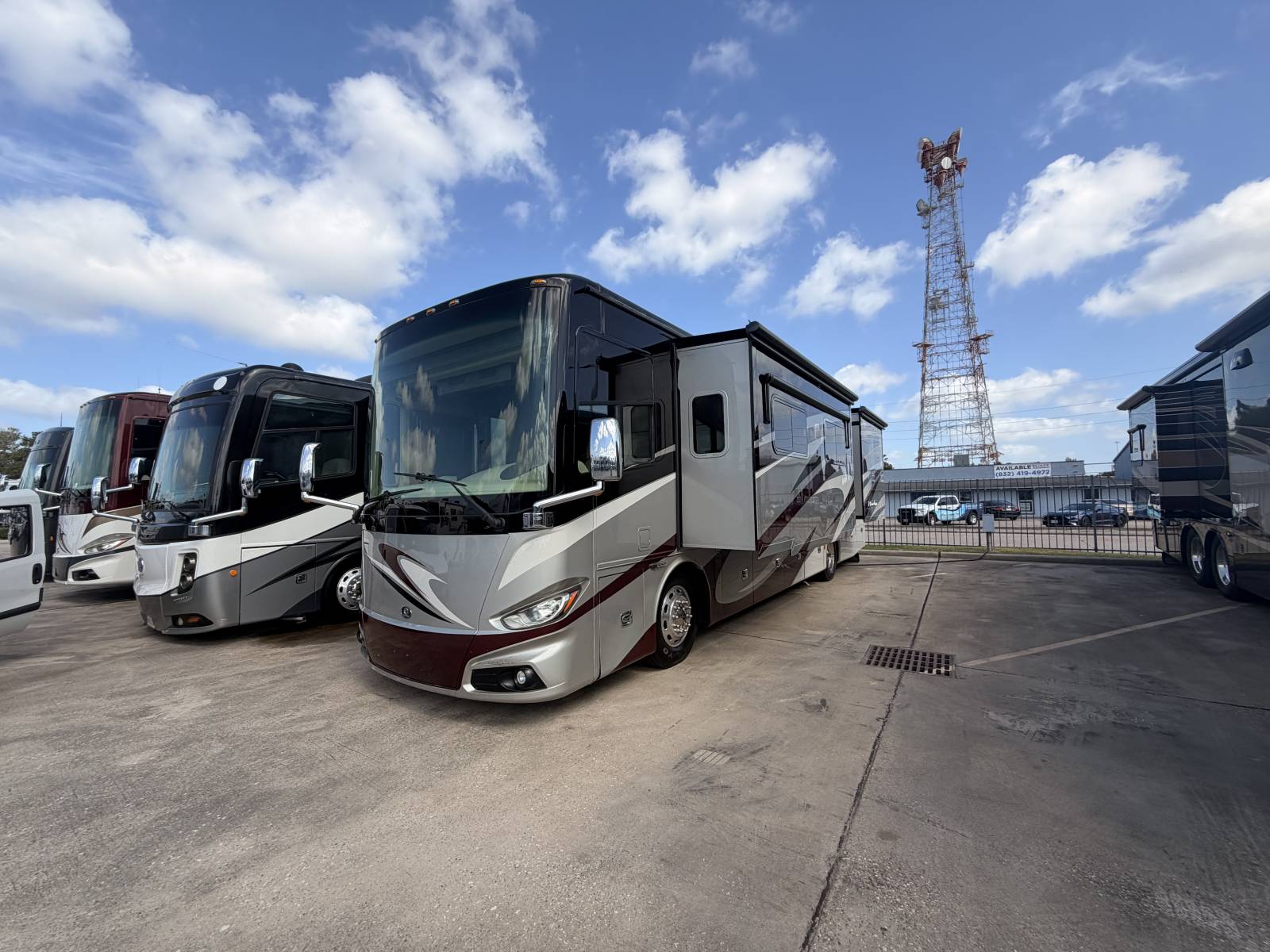 2018 Tiffin Motor Homes PHAETON 37BH