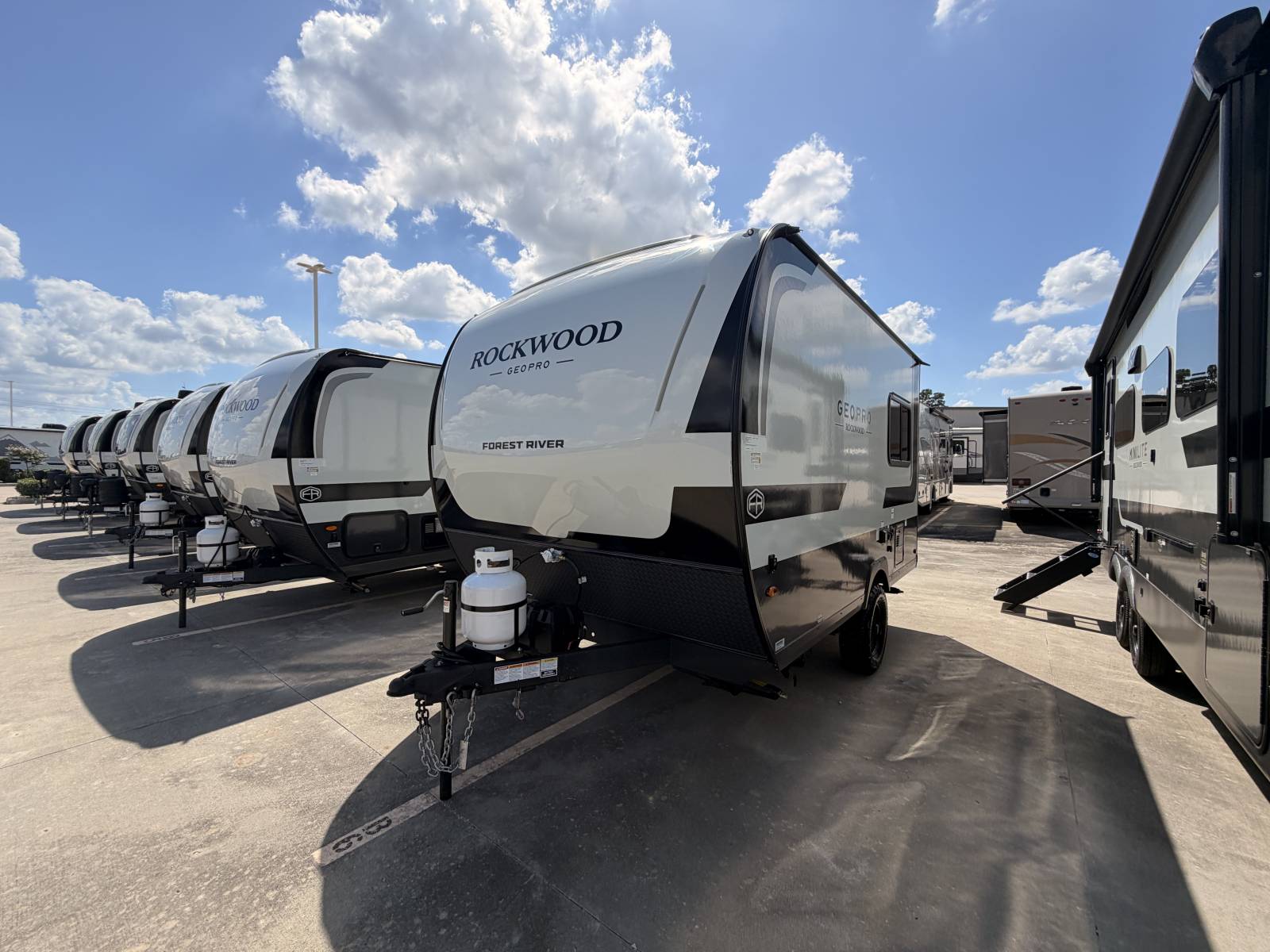 2027 Forest River ROCKWOOD GEO-PRO G15TLE - DeMontrond RV