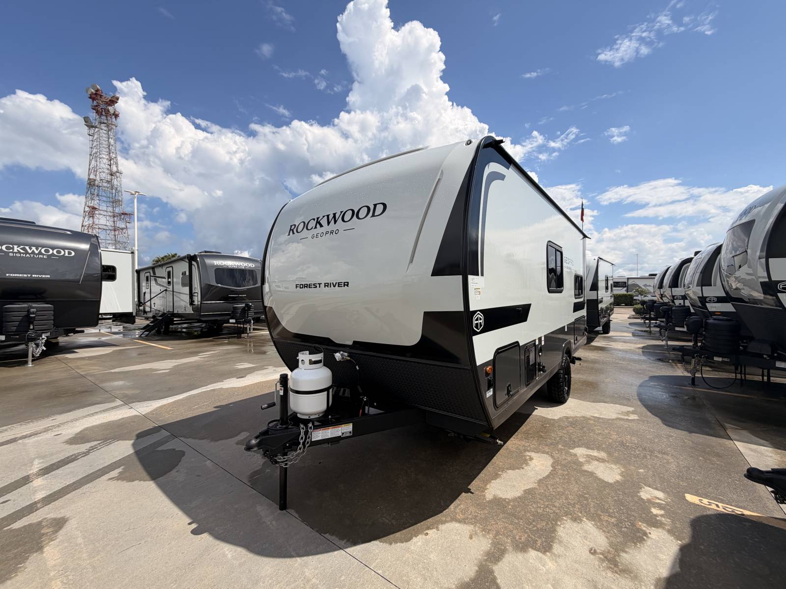 2027 Forest River ROCKWOOD GEO-PRO G17BLE - DeMontrond RV