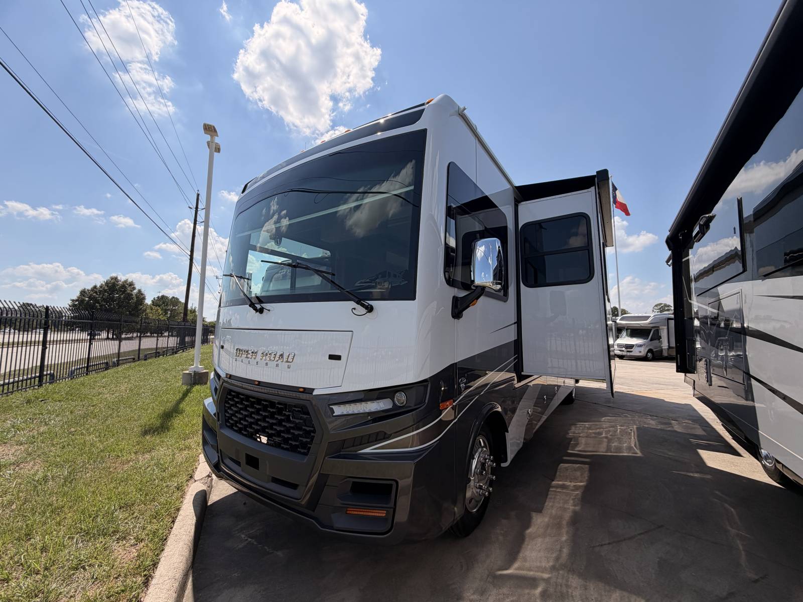 2027 Tiffin Motor Homes OPEN ROAD ALLEGRO 34PA - DeMontrond RV