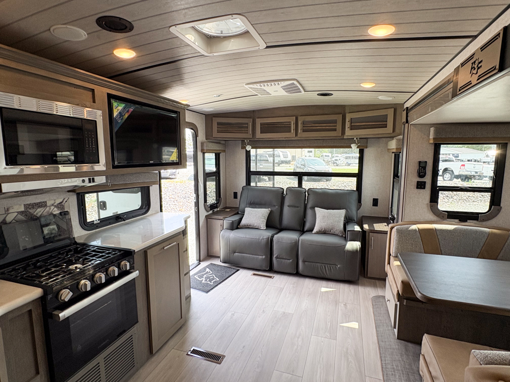 NEW 2027 Northwood Arctic Fox Edge 27SX | D & H RV & Marine | Apex