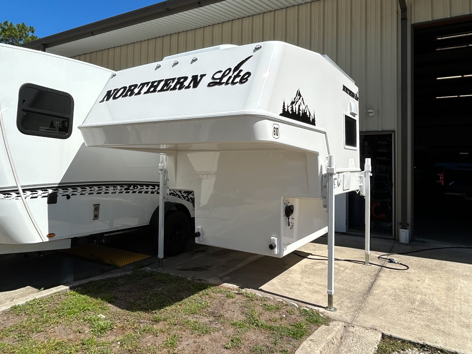 NEW 2026 Northern Lite 610 Half-Ton - D & H RV & Marine