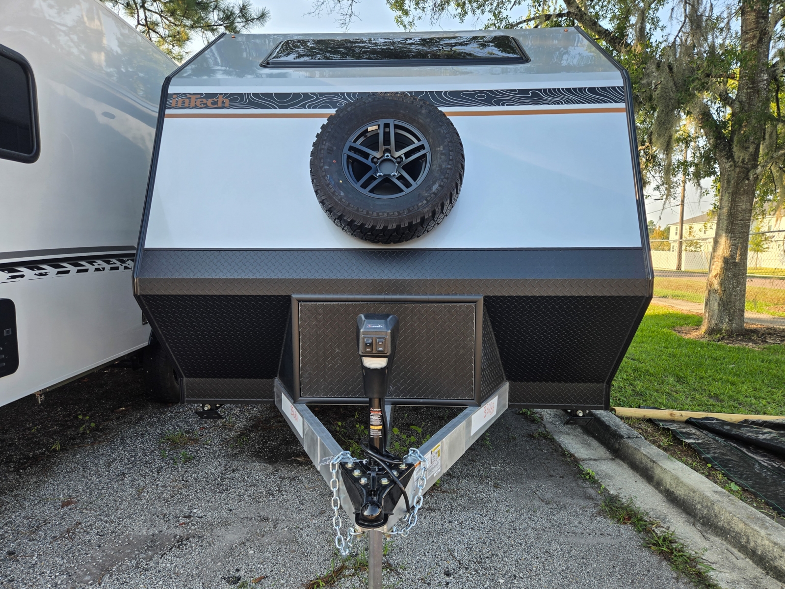 NEW 2026 inTech RV OVR Navigate - D&H Truck Camper Emporium