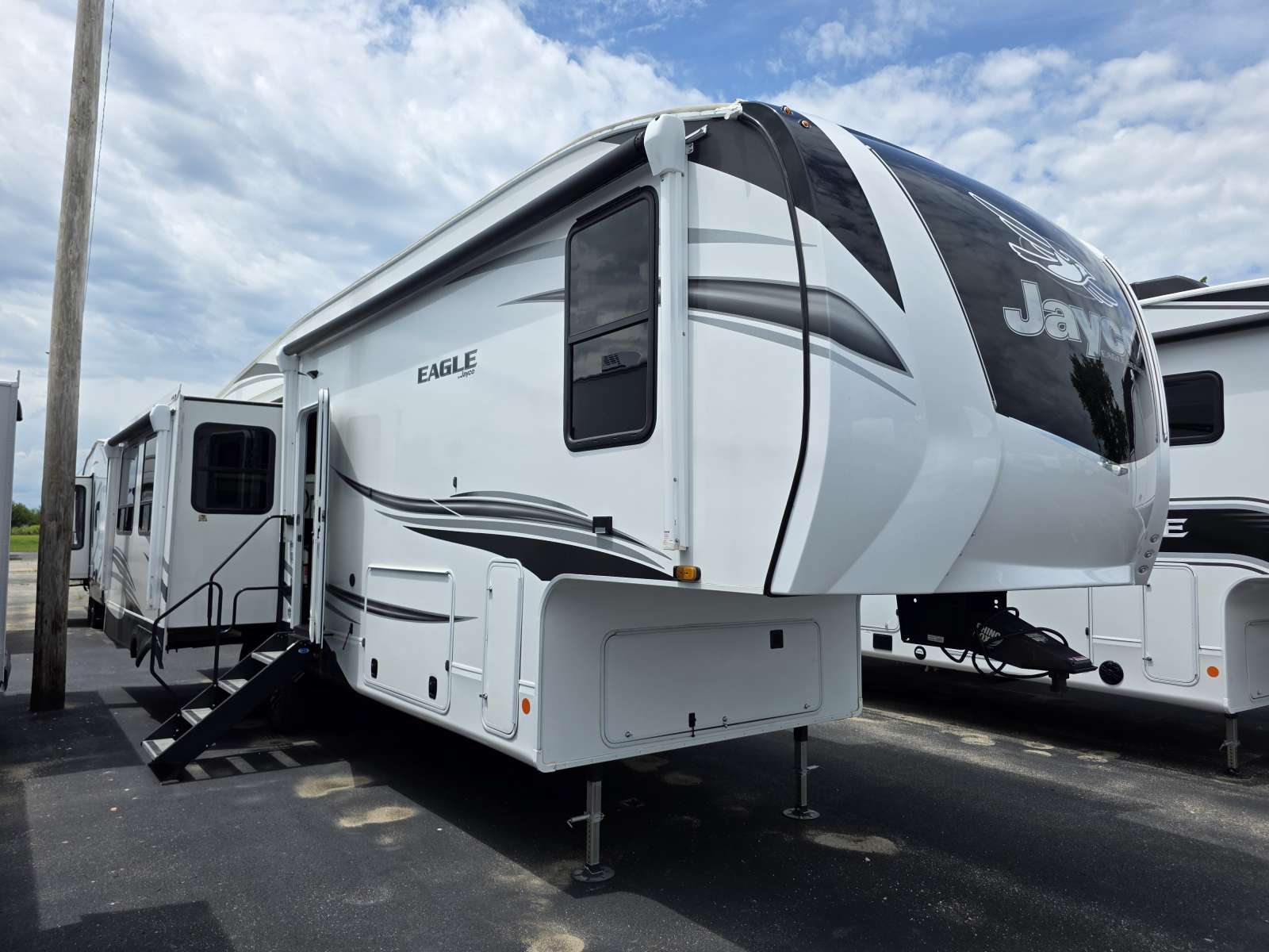 SOLD 2018 KZ Venom 4114TK | | Maroa, IL | 13943