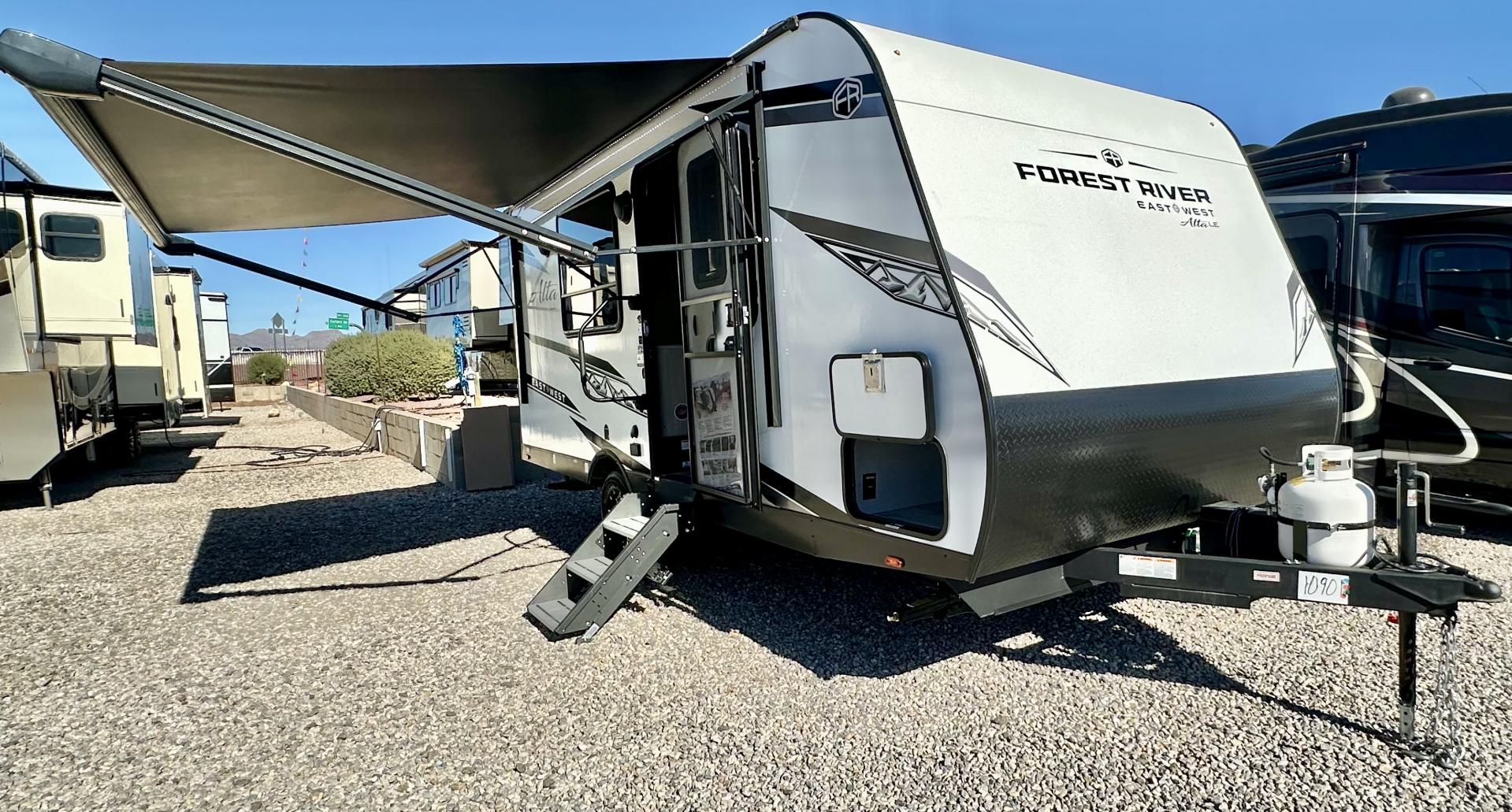 2025 East to West Alta 1600MRBLE - Freedom RV