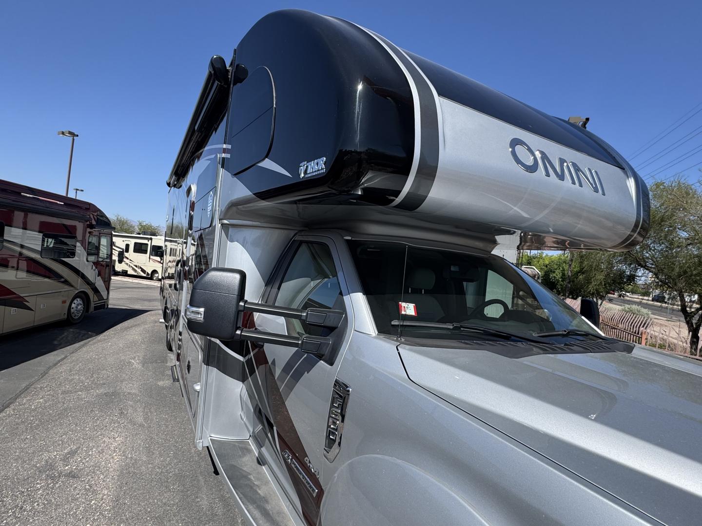 Used 2023 Thor Omni 36RS - Freedom RV