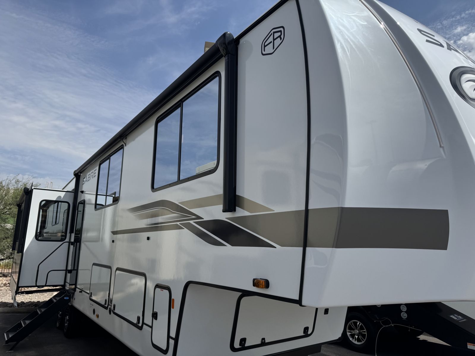 Fifth Wheels For Sale | New Fifth Wheels | Freedom RV