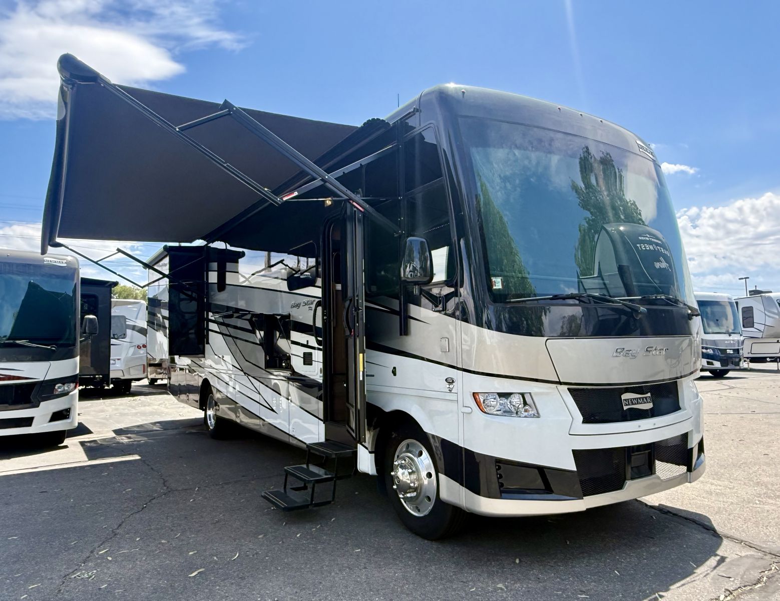 New 2026 Newmar Bay Star 3609 - Freedom RV